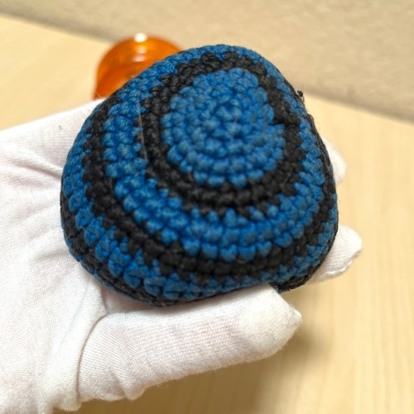 Yoyo and Hackysac toy set. Orange Yoyo, blue & black Hacky-Sac. - Picture 3 of 5